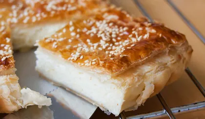 פשטידת גבינות  ושומשום